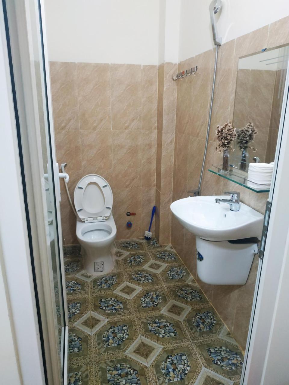 S Phuot Ban Me Homestay Buon Ma Thuot Habitación foto